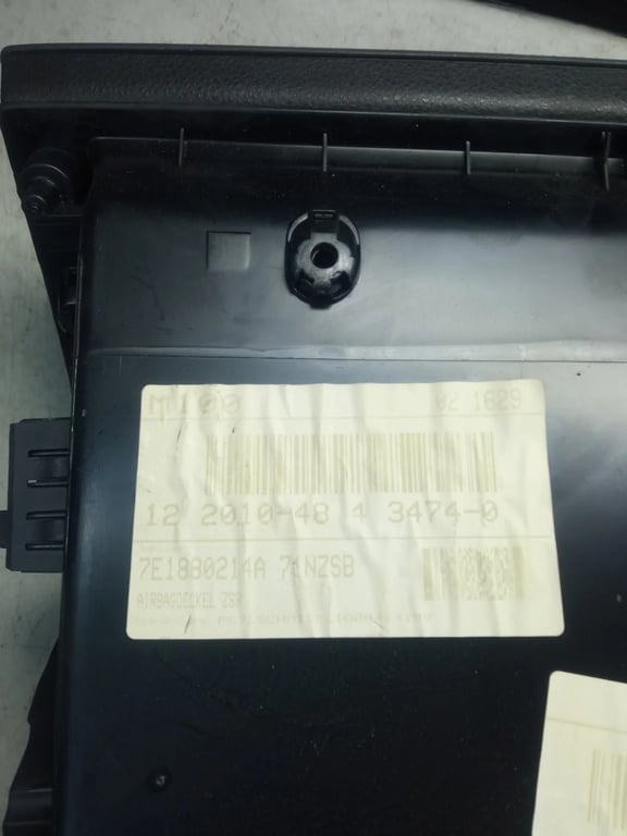 7E1880214A 71NZSB L7H000261 INTERIOR STORAGE for VW