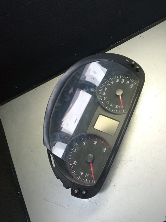 HVW9064468021 2E0920841T INSTRUMENT CLUSTER for MB