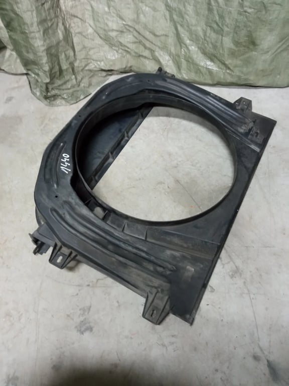 2D0121207C VW II LT 2003 Radiator cooling fan shroud cowling
