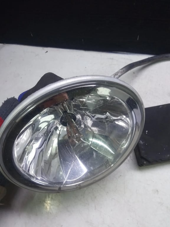 50V 00776047 1F4007893-14 XENON CONTROL UNIT AND SPOTLIGHT