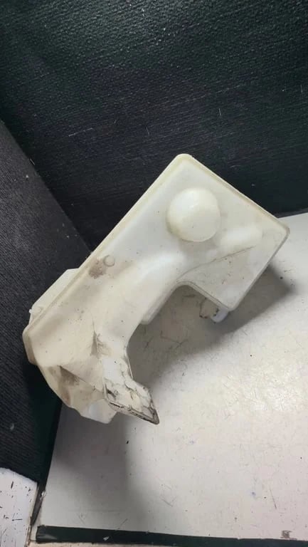 7H0955453L 1K5955651 WASHER FLUID TANK for VW