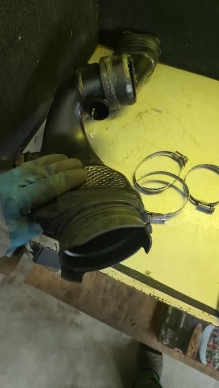 A6420943497 Air Inlet Intake Hose Pipe Tube for MB