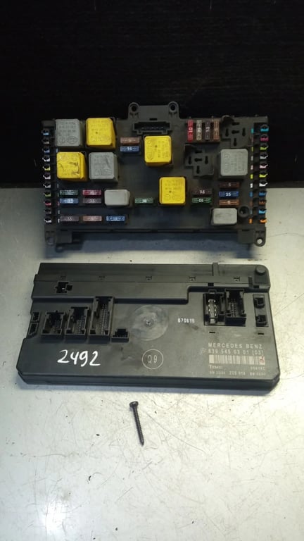 6395450301 A6395450401 MB VITO fuse box & SAM unit