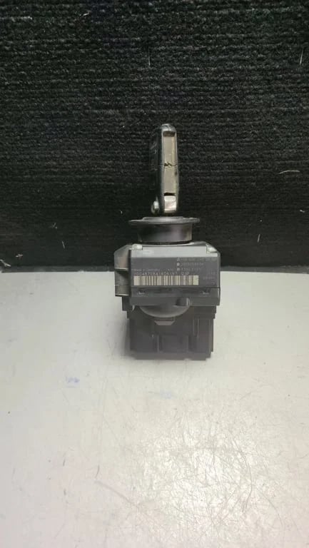 9065452608 2E0905865K ignition switch & key for VW CRAFTER