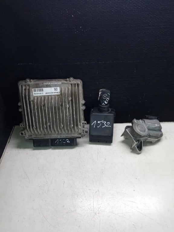 A6421504941 A9065456408 A0375456132 ECU for MB SPRINTER