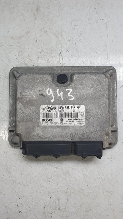 06A906018FP 0261206265 VW ECU