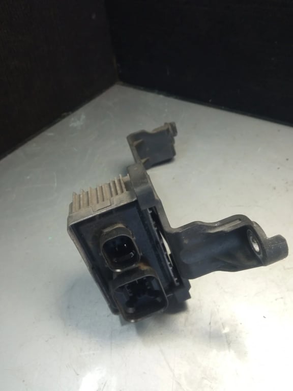 CC1112B533AB CC11-12B681-AB Glow plug relay for FORD