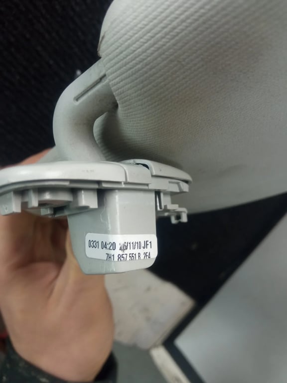 7H0857552C 7H1857551R SUN VISOR for VW T5