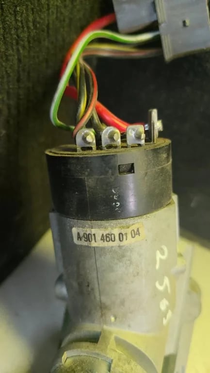 A9014600104 MB ignition switch & key