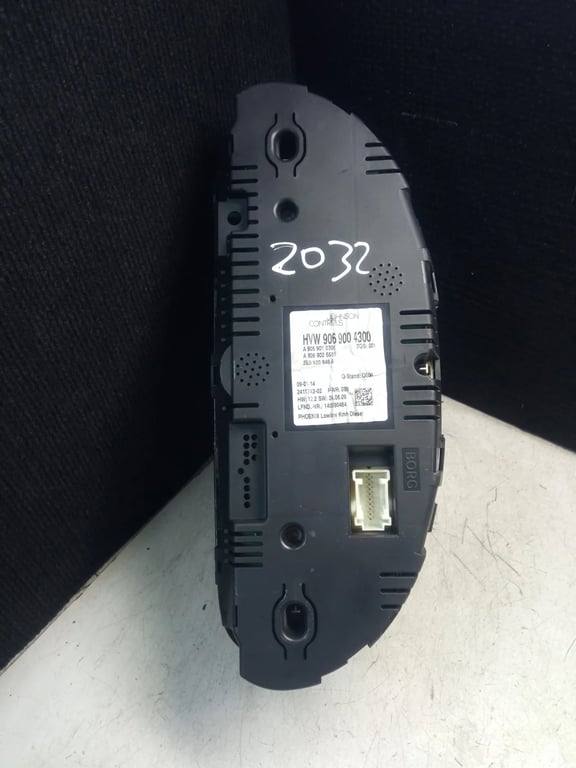 HVW9069004300 A9069010301 INSTRUMENT CLUSTER for CRAFTER