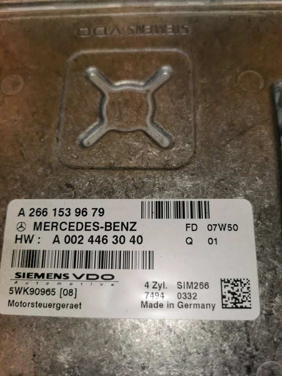 MERCEDES B KLASSE 1.7 BENZIN MOTORSTEUERGERÄT A2661539679