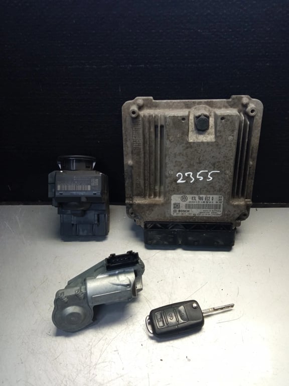03L906012Q 0281017789 A9069002702 9064620130 ECU for VW
