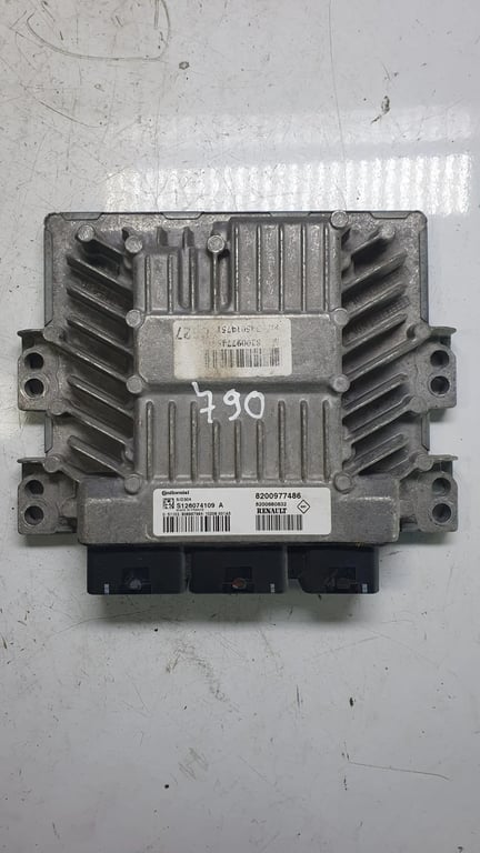 S126074109A 8200977486 RENAULT ECU