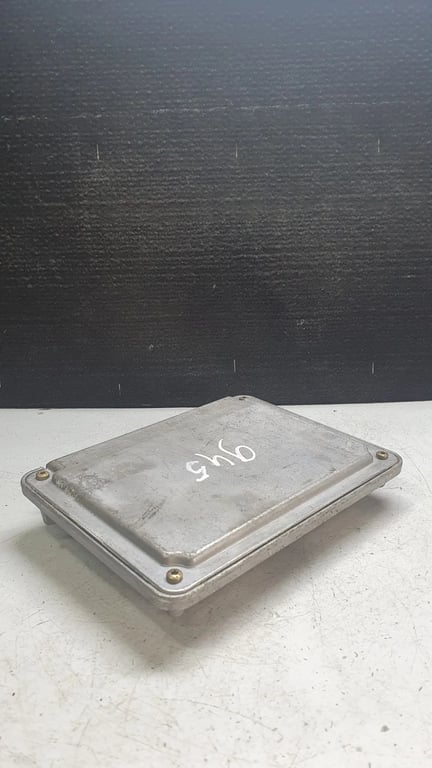 071906018R 0261206176 26SA5483 ECU for VW