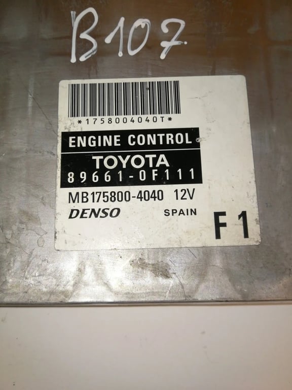 TOYOTA ECU ENGINE CONTROL UNIT  896610F111 MB1758004040