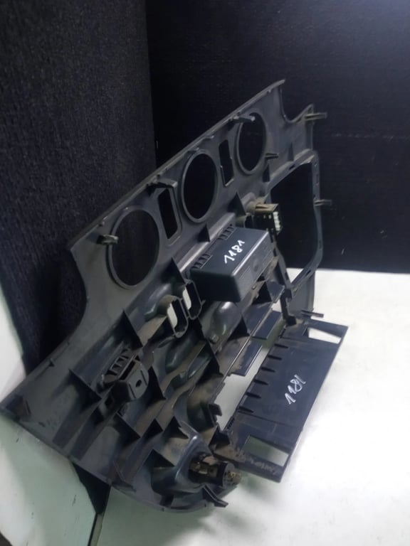 A9016890791 A9016893208 A9016801807 MB panel center part