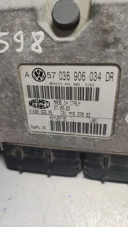 036906034DR 42YV28T9D ECU for VW