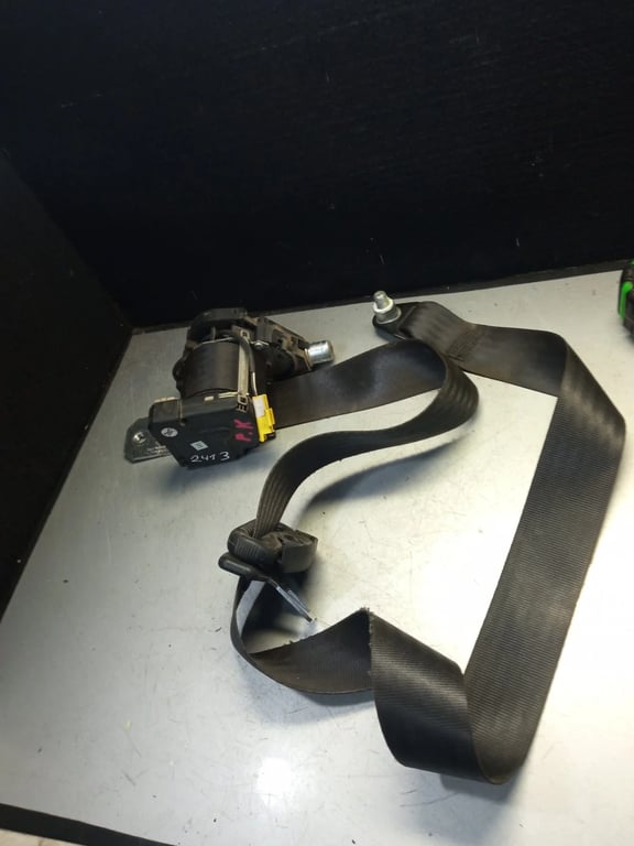 3301728CA1 42326 FRONT LEFT SEAT BELT for IVECO DAILY