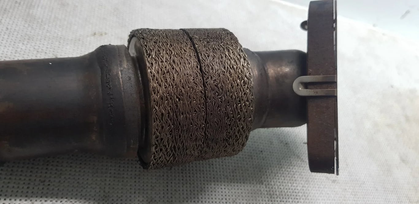 A6421400709 Q026812010C MERCEDES exhaust manifold