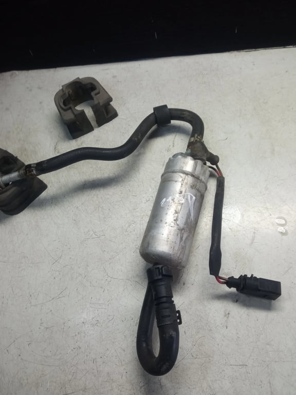 1K0906089A FUEL PUMP for VW