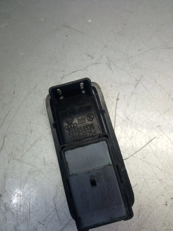 7H5959539 7E0959855 Switch window single VW T5 Transporter
