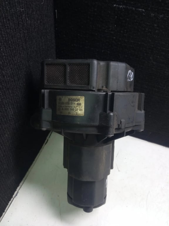 A0001403785 0580000011 MB secondary air Pump