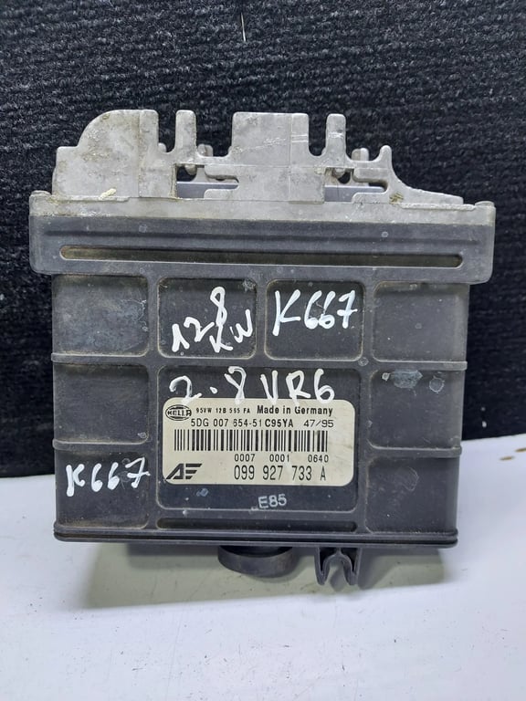 099927733A 5DG007654 ECU for VW