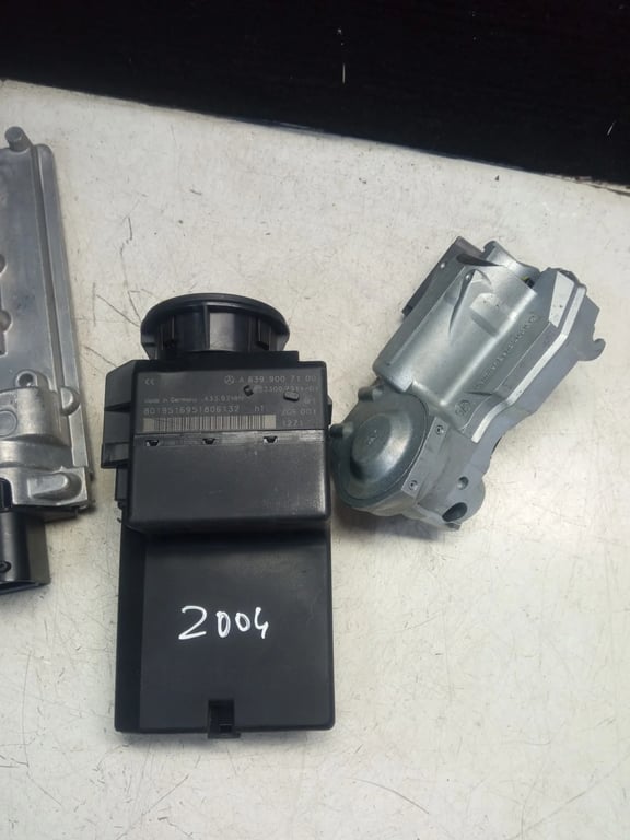 A6511501879 76786896 A6399007100 A0375456132 ECU for MB