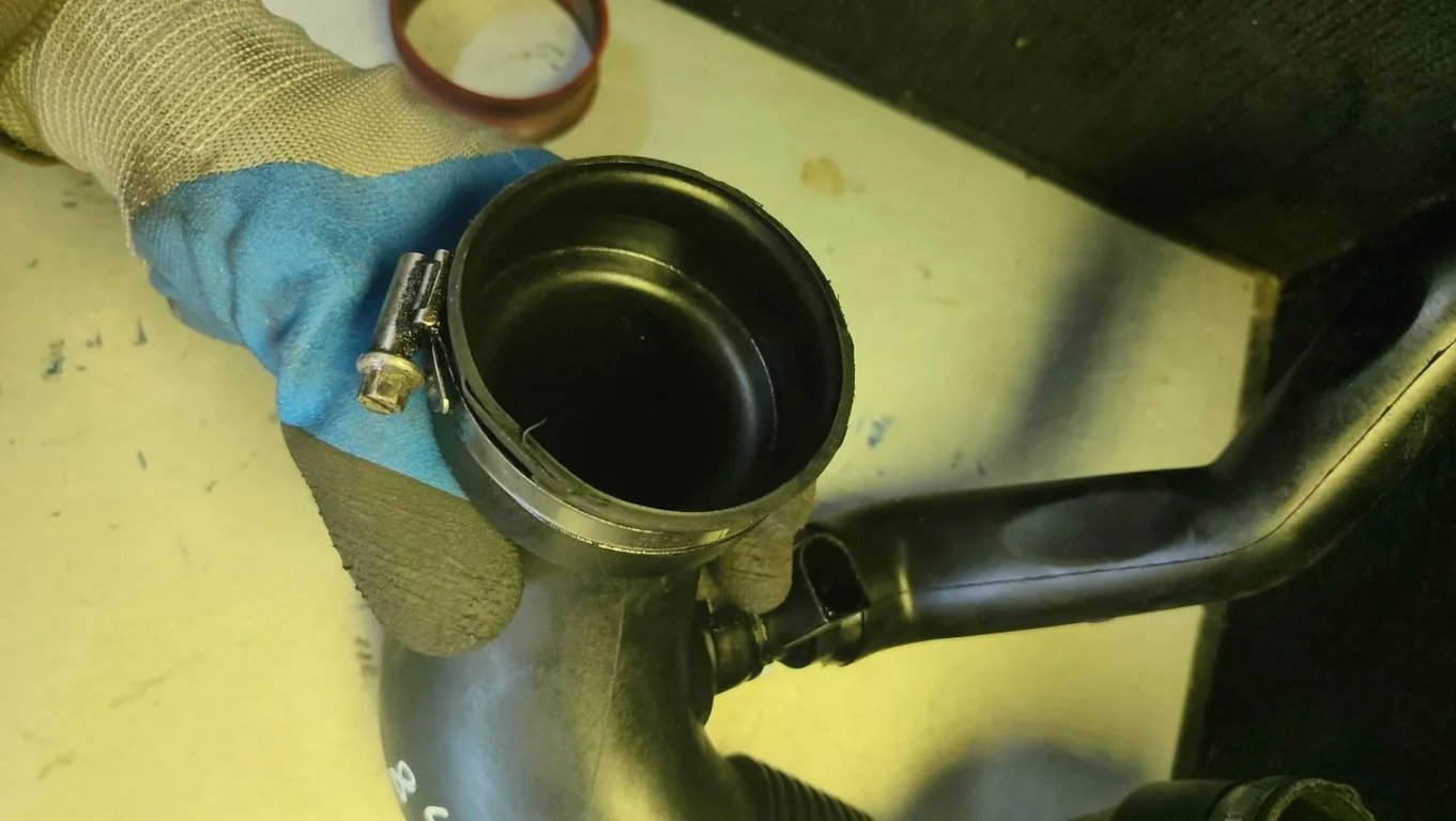 A6120160781 A6120940808 Turbo air intake inlet pipe/hose FOR MB ML 2.7
