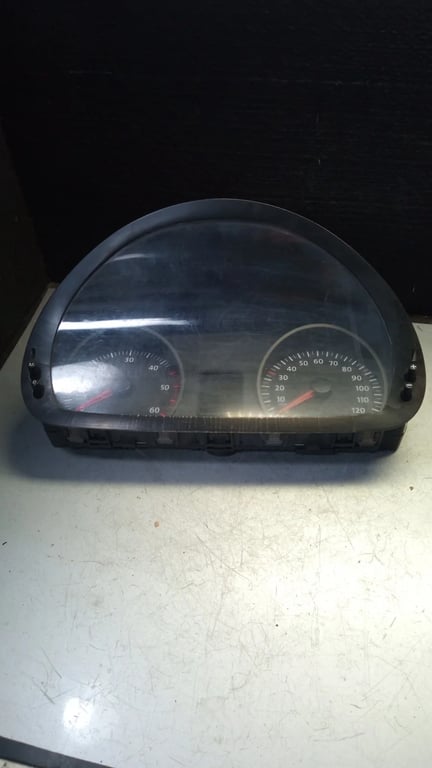 9064465621 2E0920840S 1042993 INSTRUMENT CLUSTER FOR VW