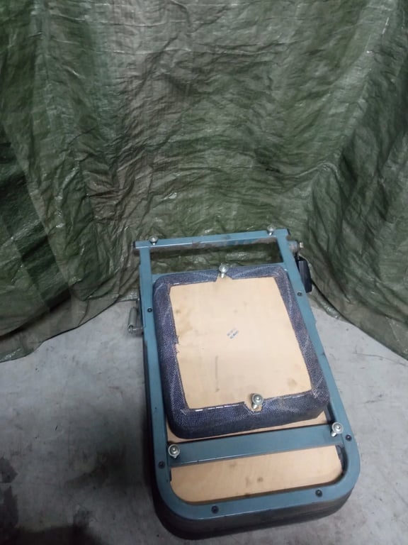 GSM 08 2002 seat