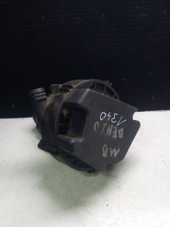 A0001403785 0580000011 MB secondary air Pump