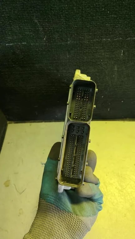 038906016T 0281012761 control module for VW T5