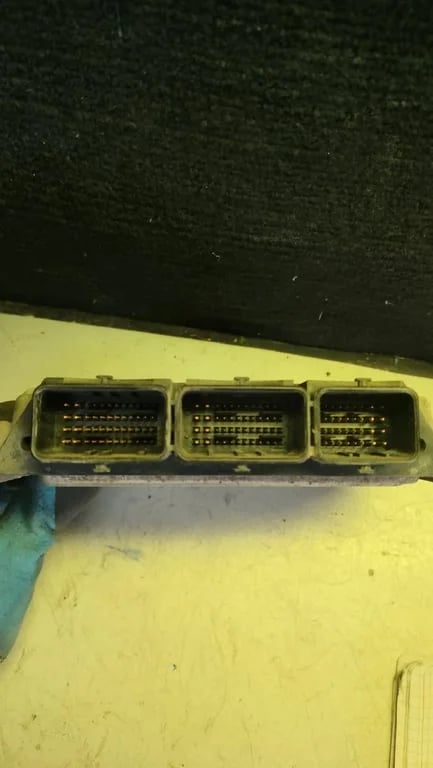 0281013363 8200635663 ECU for RENAULT 2.5