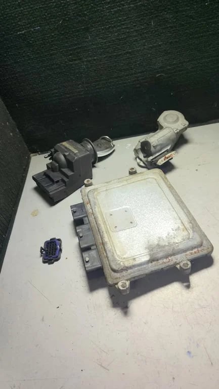A2711536191 A9065456408 A0375456132 ECU for MB