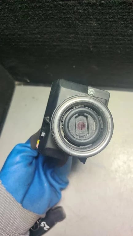 6395450608 IGNITION LOCK WITH KEY for MB