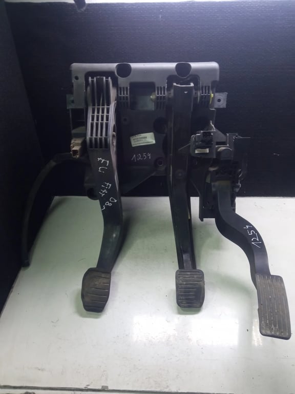 0280755049 01341020080 3802501020 FIAT pedal box