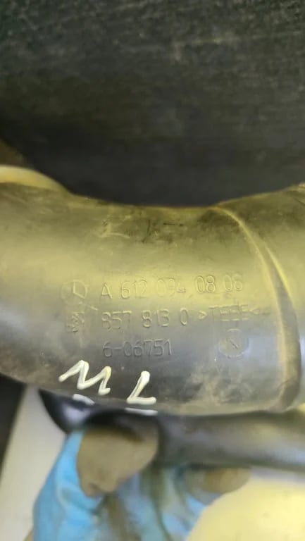 A6120160781 A6120940808 Turbo air intake inlet pipe/hose FOR MB ML 2.7