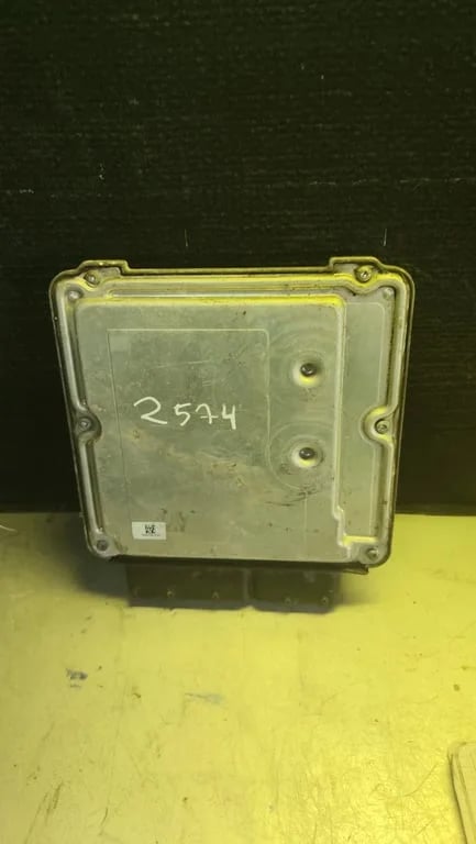 03L906012P 0281017788 ECU for VW