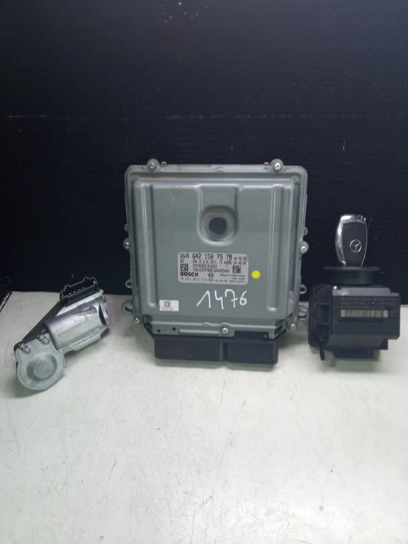 A6421507978 0281013714 2095453308 A2034621130 ECU for MB