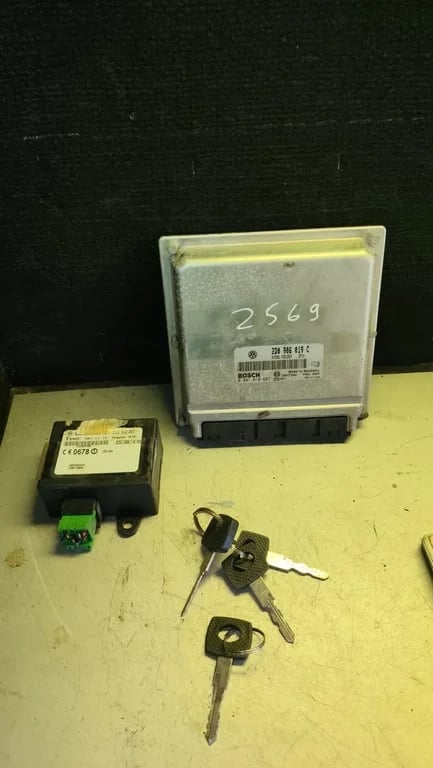 2D0906019C 0281010587 2D0953257 ECU for VW