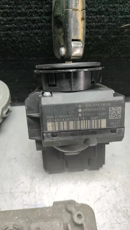 076906022P 0281016819 A9065455808 9064620130 ECU for VW CRAFTER