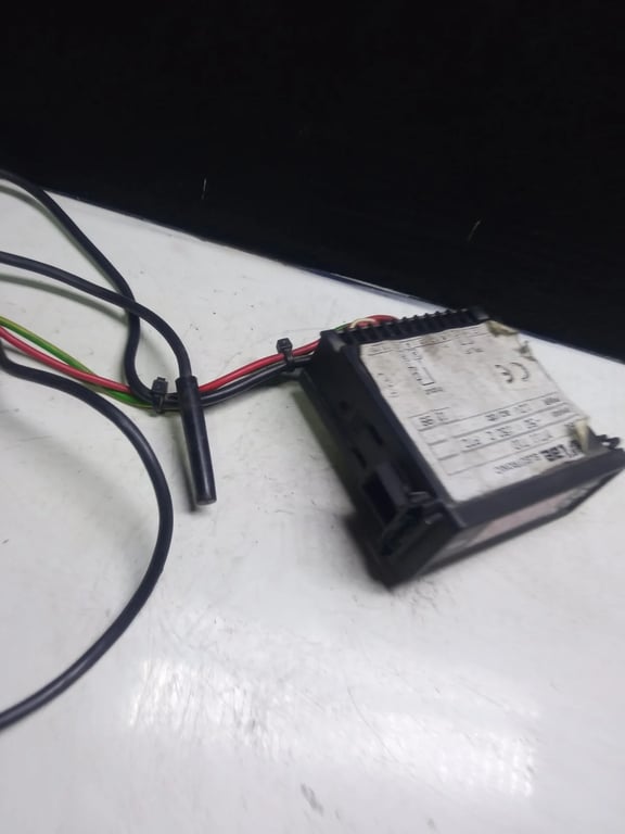 Lae Electronic MT11 L3D Digital Thermostat Controller