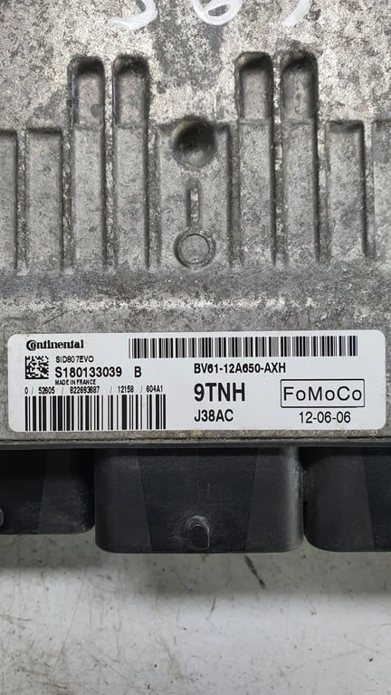 BV61-12A650-AXH S180133039 9TNH ECU for FORD FOCUS