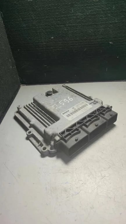 0281016807 237100718R 1039S39296 ECU for NISSAN RENAULT