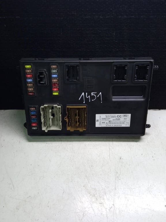 8C1T-14A073-CC 2.4 2008 fuse box for FORD TRANSIT