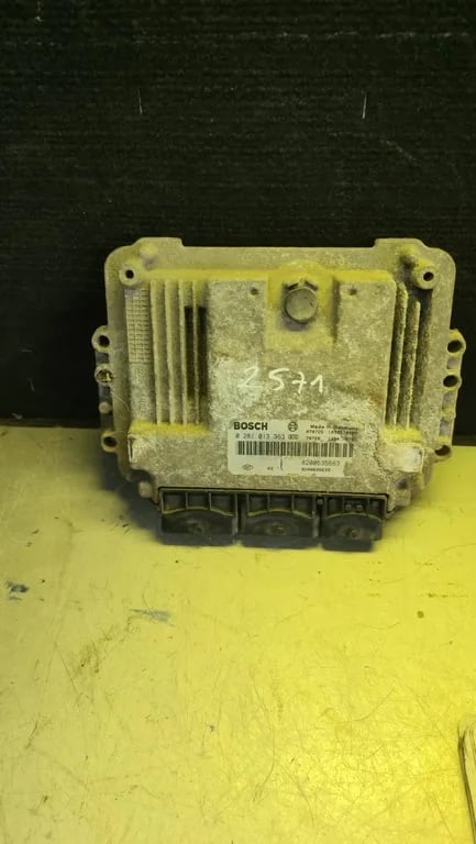 0281013363 8200635663 ECU for RENAULT 2.5