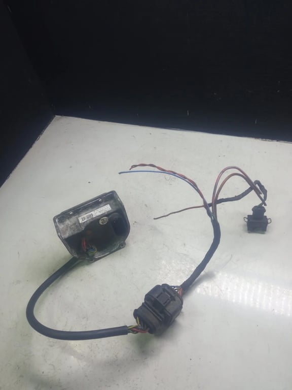 5HB008197-04 0048302661 D5W Z webasto control unit
