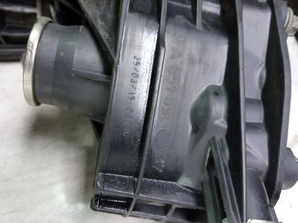 A6510905737 AIR INLET INTAKE MANIFOLD for MB