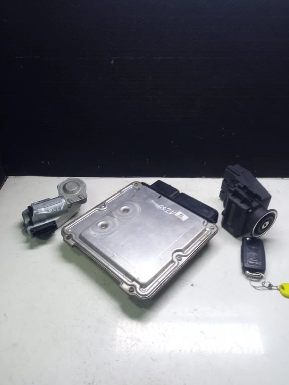 074906032BA A9069003803 HVW9064620130 VW CRAFTER ECU